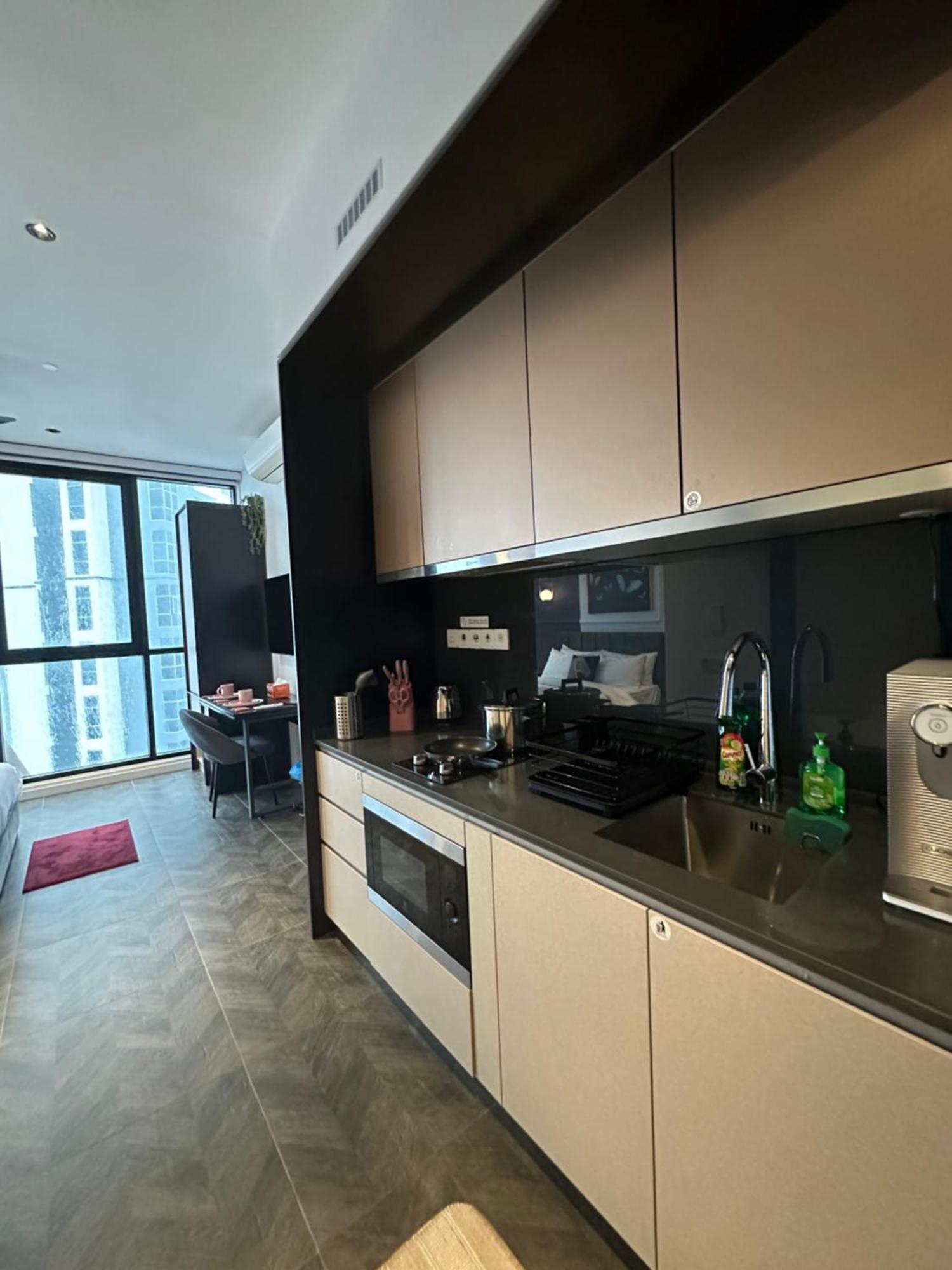 Skyline Homes By Scarletz Suites Klcc กัวลาลัมเปอร์ ภายนอก รูปภาพ